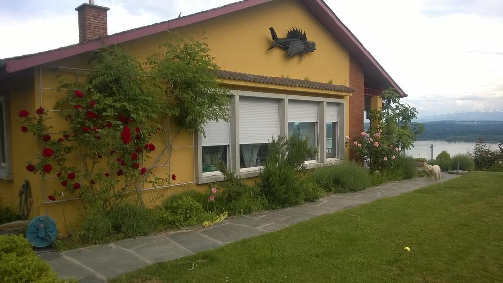 瑞士波尔佐伊住宿加早餐旅馆 Vully-les-Lacs 外观 照片